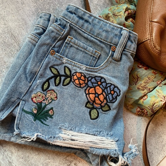 SOLD!!!! DANCE & MARVEL DENIM FLORAL EMBROIDERED - Picture 8 of 8